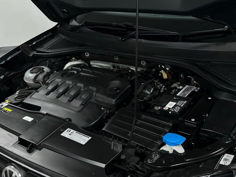 2018 Volkswagen T-Roc SE 1.6 TDI SE ( 115 bhp ) HATCHBACK Diesel Manual