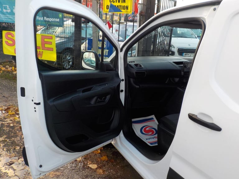 2020 Vauxhall Combo 1.6 Turbo D 2300 Sportive L1 H1 Euro 6 (s/s) 4dr PANEL VAN Diesel Manual