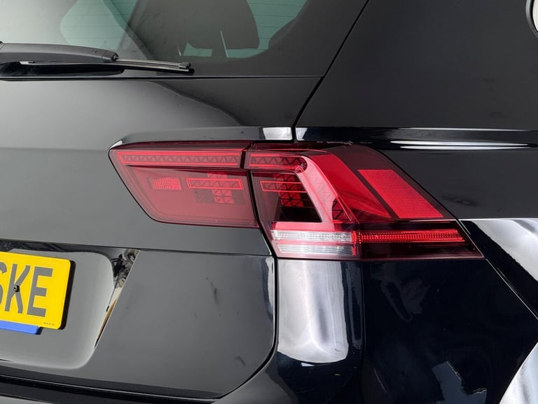 2020 Volkswagen Tiguan 2.0 TSi 230 4Motion SEL 5dr DSG ESTATE PETROL Automatic