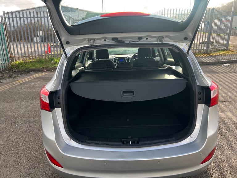 2014 Hyundai i30 1.6 CRDi Blue Drive Classic 5dr Ex Police ESTATE Diesel Manual