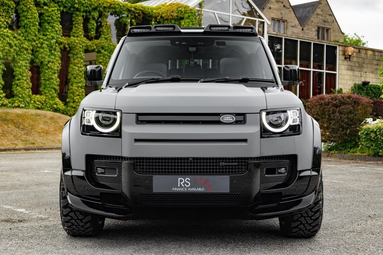 2023 Land Rover Defender 3.0 D250 X-Dynamic SE 110 5dr Auto [7 Seat] ESTATE DIESEL Automatic