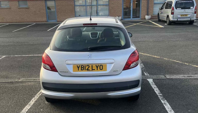 Peugeot, 207, Hatchback, 2012, Manual, 1398 (cc), 5 doors