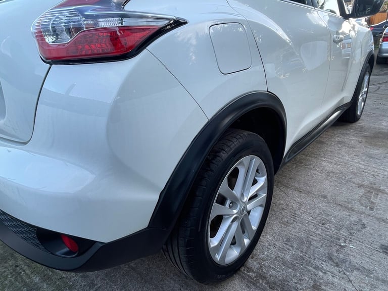 2016 Nissan Juke 1.2 DIG-T N-CONNECTA PETROL 5-Door Petrol