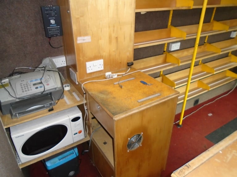 2002 Iveco 75 E17, Wheelchair Lift, Air Suspension, Fitted Mobile Library.