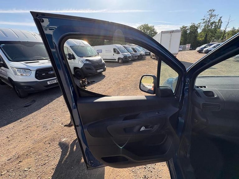 2020 Vauxhall Combo Life 1.5 Turbo D Energy XL 5dr [7 seat] MPV DIESEL Manual