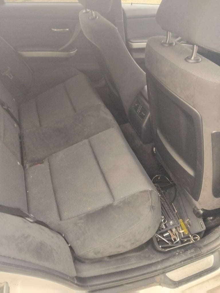 BMW, 3 SERIES, Saloon, 2011, Manual, 1995 (cc), 4 doors