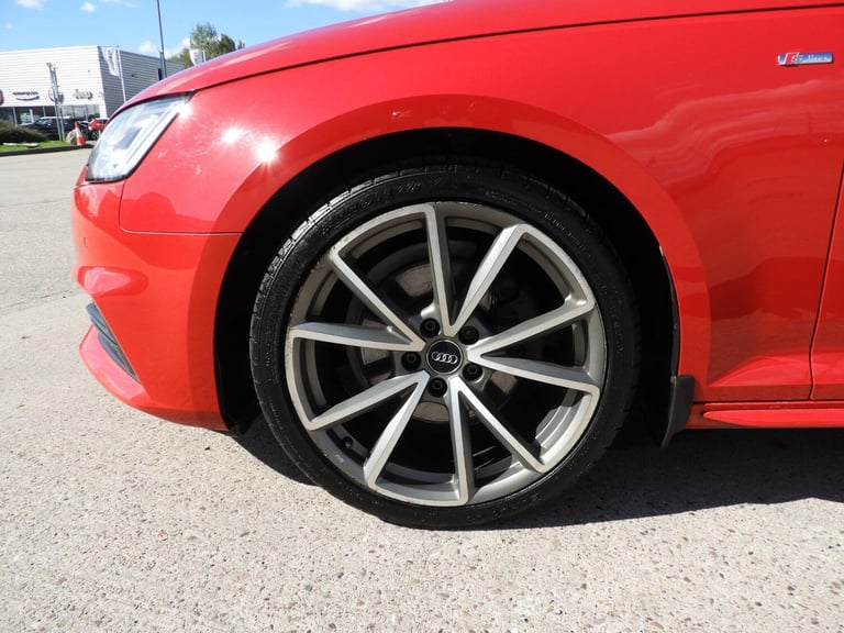 2017 Audi A4 Avant 2.0 TDI S line Estate 5dr Diesel Manual Euro 6 (s/s) (150 ps) ESTATE Diesel Ma...