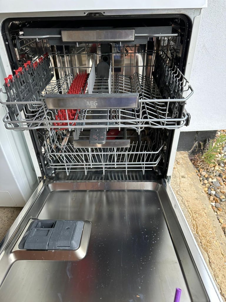 AEG Dishwasher white standard 