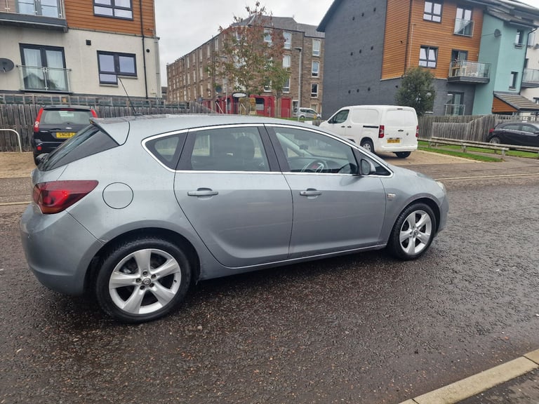 Vauxhall, ASTRA, Hatchback, 2010, automatic 1598 (cc), 5 doors