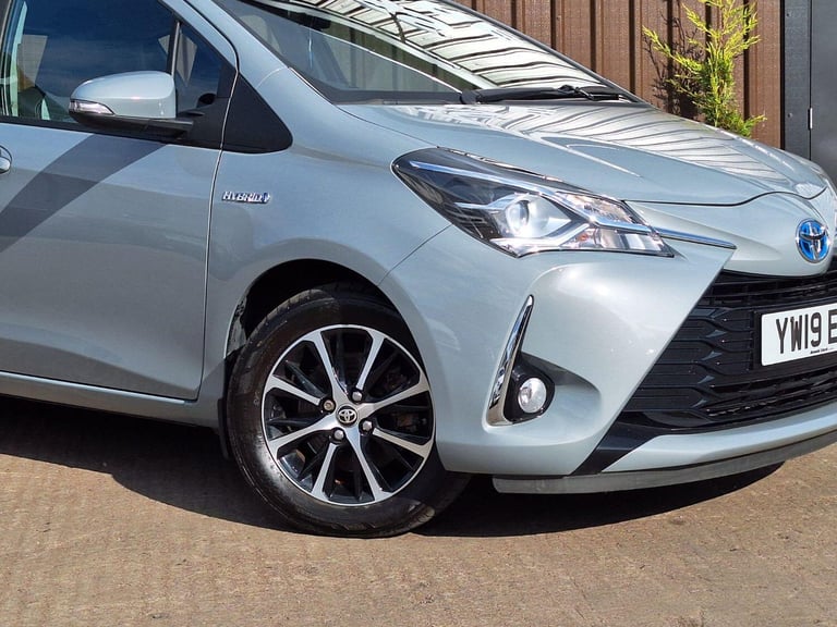 TOYOTA YARIS 1.5 VVT-h Icon Tech 2019