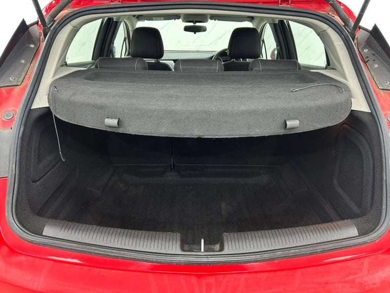 2017 Vauxhall Astra *AUTO!* 1.4i Turbo Design Hatchback 5dr Petrol Auto Euro 6 (s/s) (150 ps) F H...