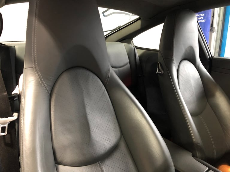 2005 Porsche 911 997 Carrera 2 Manual Coupe COUPE Petrol Manual