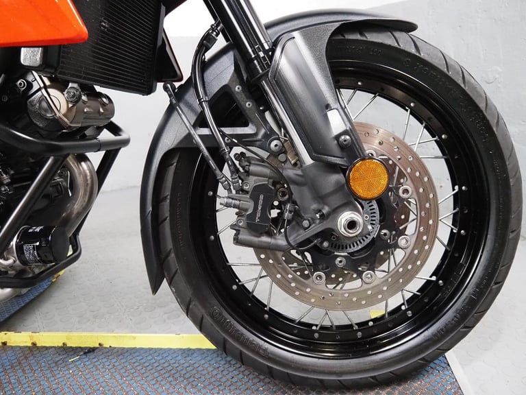 2020 Suzuki V Strom 1050 RC DL1000 XT 15k ,crash bars great adventure bike