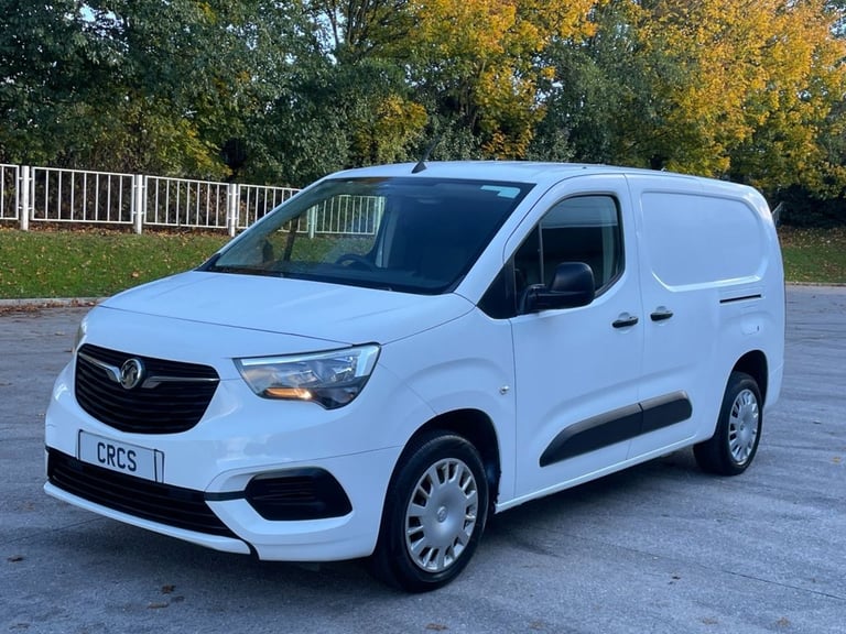2020 Vauxhall Combo 2300 1.5 Turbo D 100ps H1 Sportive Van PANEL VAN DIESEL Manual