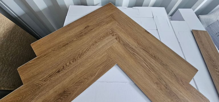 image for Natural Oak Colour Herringbone Click LVT-SPC With Built-in Underlay
