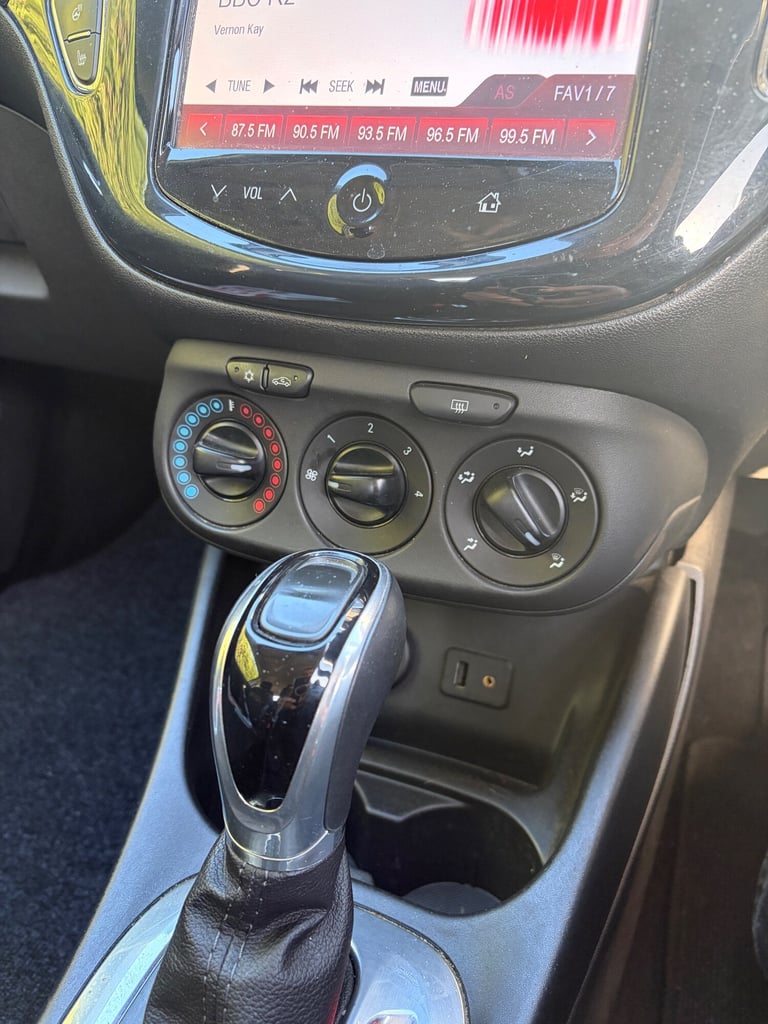 2015 Vauxhall Corsa 1.4i ecoFLEX Excite Hatchback 3dr Petrol Easytronic Euro 6