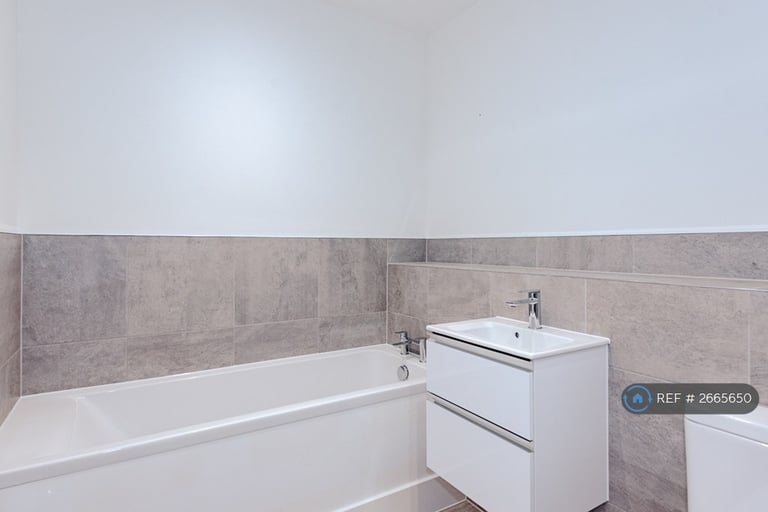 3 bedroom house in The Old Waterworks, Ashford, TN27 (3 bed) (#2665650)