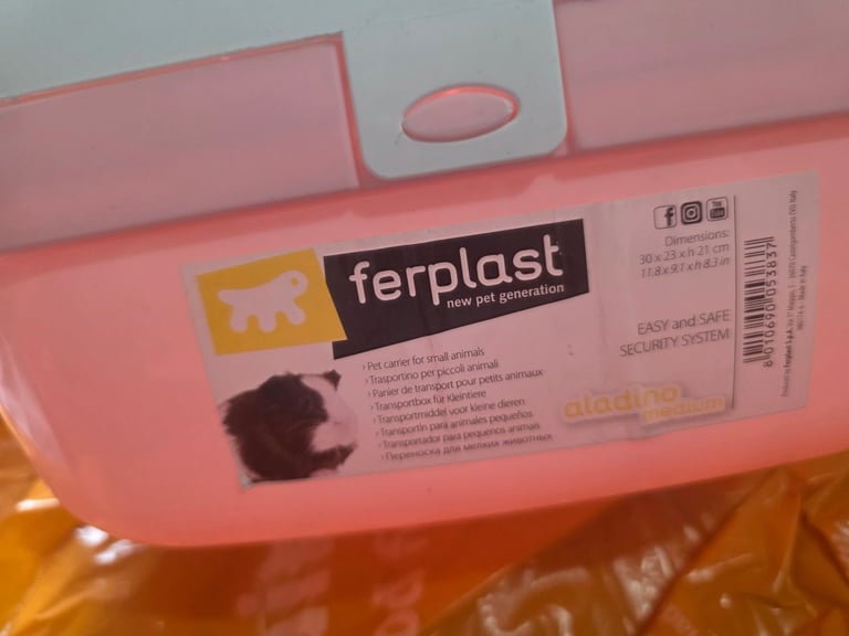 Ferplast Medium Small Animal Carrier