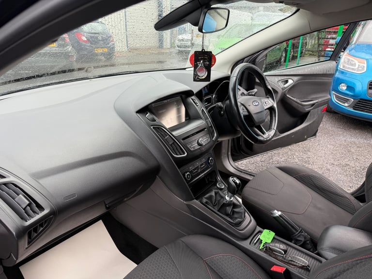 2015 Ford focus Zetec S Facelift Model 1.5 petrol 6 speed manual mot for 1 year