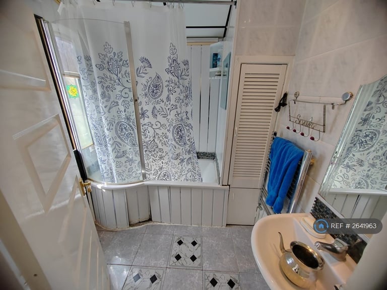 4 bedroom house in Boardman Road, Manchester, M8 (4 bed) (#2641963)