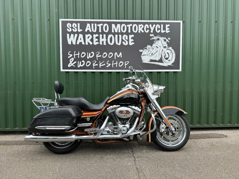 image for HarleyDavidson Road King CVO Screaming Eagle 110Ci only 1 Owner from New 27k 