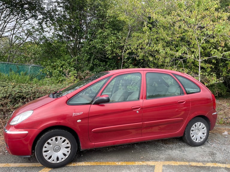 CITROEN PICASSO 1.6 EXCLUSIVE 56 REG MPV 11 SERVICE STAMPS JUNE 9TH 2026 LOW INSURANCE 38+MPG