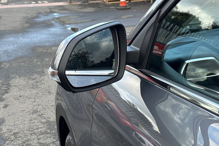 2025 MG MG ZS 106600 Hatchback Hybrid Automatic