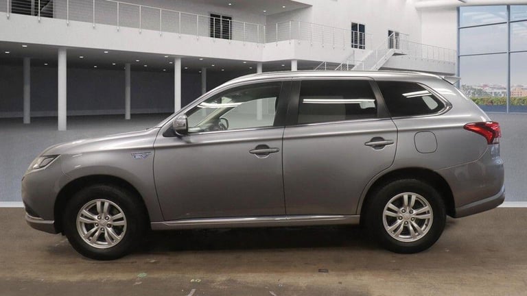 2020 Mitsubishi Outlander 2.4h TwinMotor 13.8kWh Verve CVT 4WD Euro 6 (s/s) 5dr ESTATE Petrol/Ele...