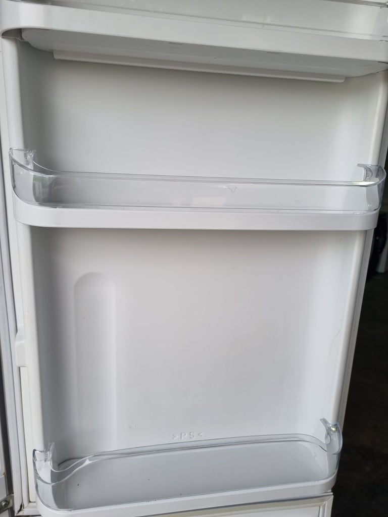 Tall fridge freezer