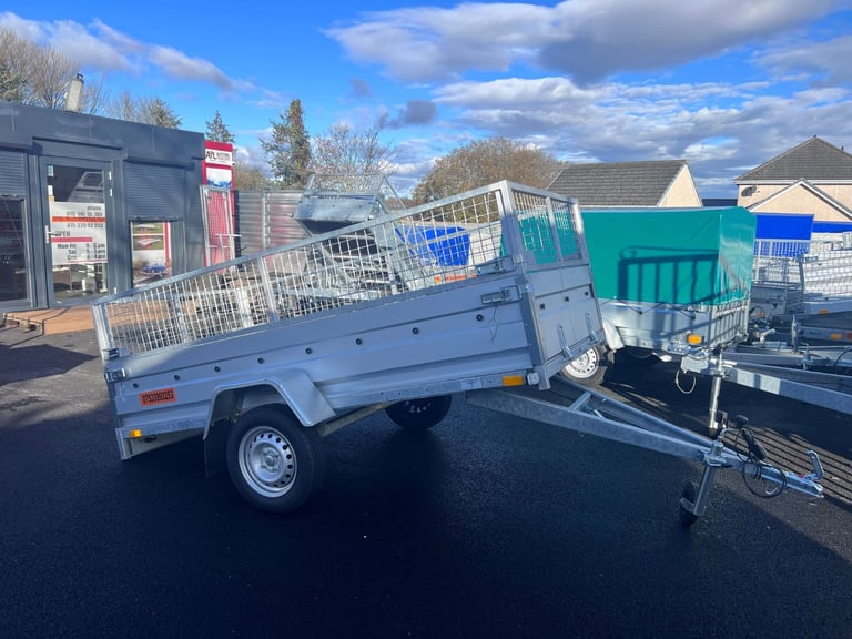 BRAND NEW 8,7FT X 4,2FT SINGLE AXLE TRAILER WITH 40CM MESH 750KG UN BRAKED