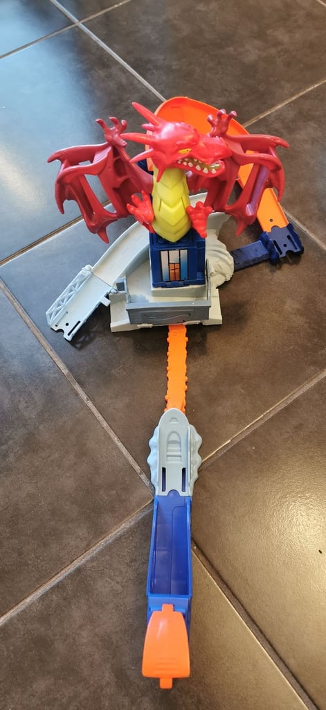 image for Hot Wheels Dragon Blast Play Set with Launcher