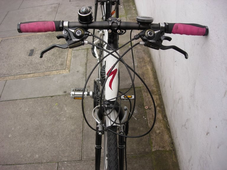 Electric Bike/ Hybrid/ Commuter Bike by Specialized, White, Medium, JUST SERVICED/ CHEAP PRICE!!!