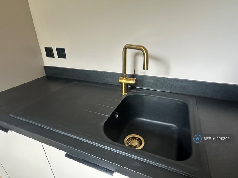 3 bedroom flat in Panmure Terrace, Dundee, DD3 (3 bed) (#2211262)