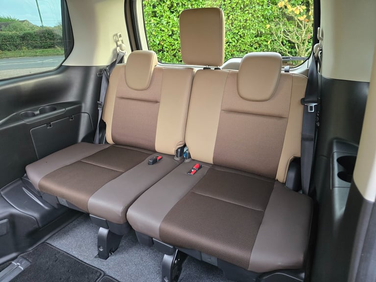 NISSAN SERENA 2.0 S-HYBRID Highway Star V - AUTOMATIC - 8 SEATER - 5DR - 2018