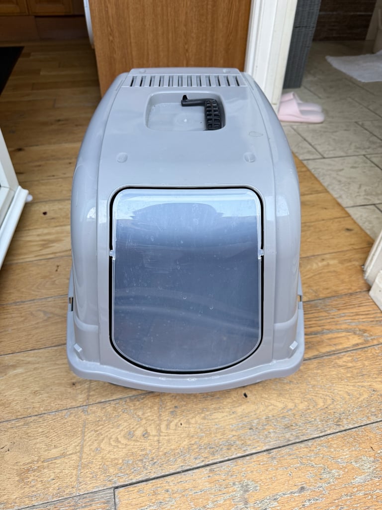 Larges cat litter tray for sale