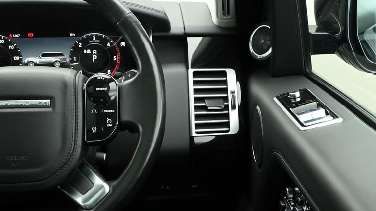 2020 Land Rover Range Rover 3.0 SD V6 Vogue SE SUV 5dr Diesel Auto 4WD Euro 6 (s/s) (275 ps) SUV ...