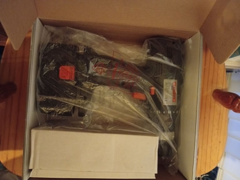 New boxed Challenge 9.6v cordless drill/driver
