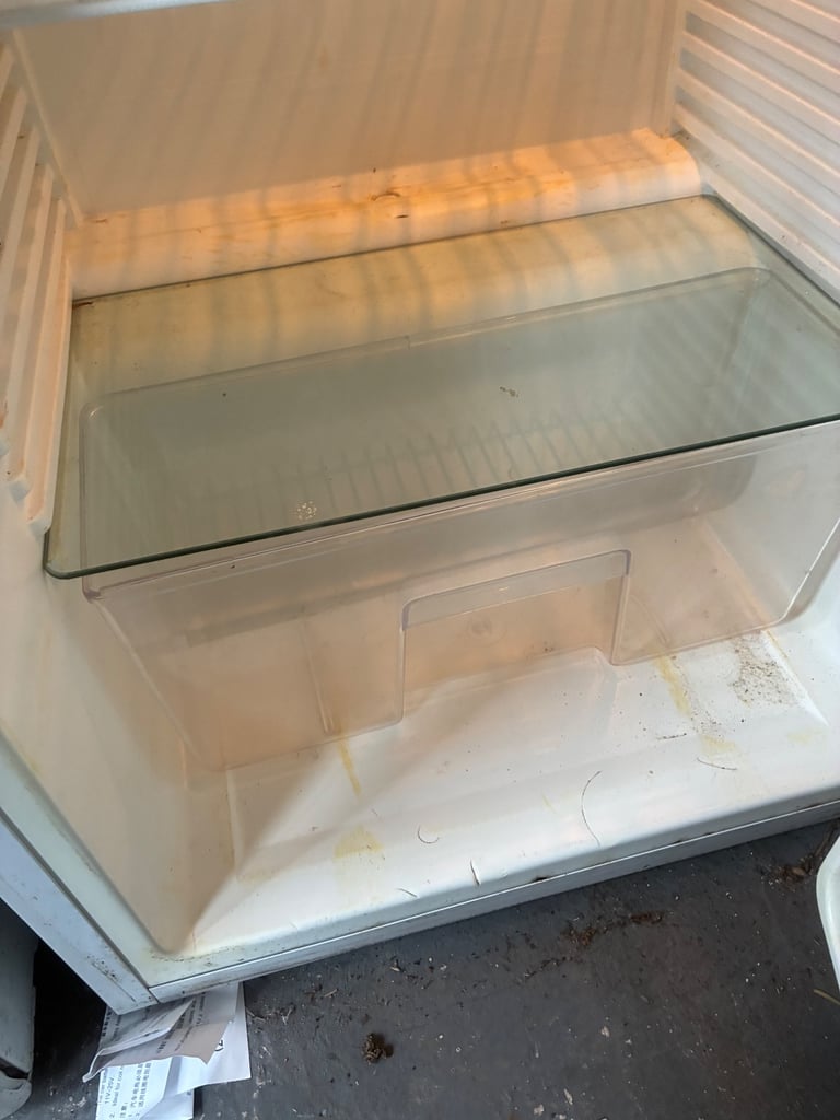 Fridge master Undercounter Fridge