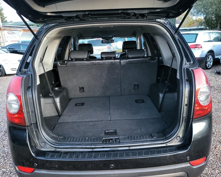 2012 FACELIFT CHEVROLET CAPTIVA 2.2 VCDi LT 5 DOOR 7 SEATER AUTOMATIC BLACK