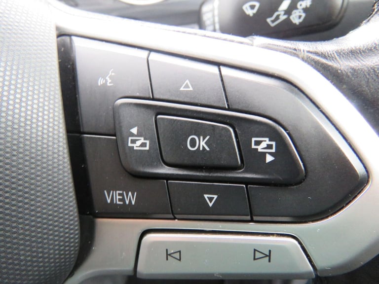 2021 Volkswagen Tiguan 1.5 TSI Life Euro 6 (s/s) 5dr ESTATE Petrol Manual