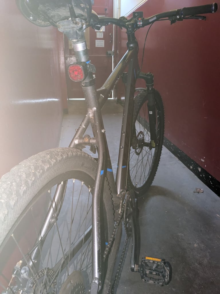 Carrera boys/mens mountain bike