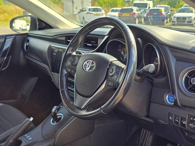 2018 Toyota Auris 1.8 VVT-h Icon CVT Euro 6 (s/s) 5dr Hatchback Hybrid Automatic