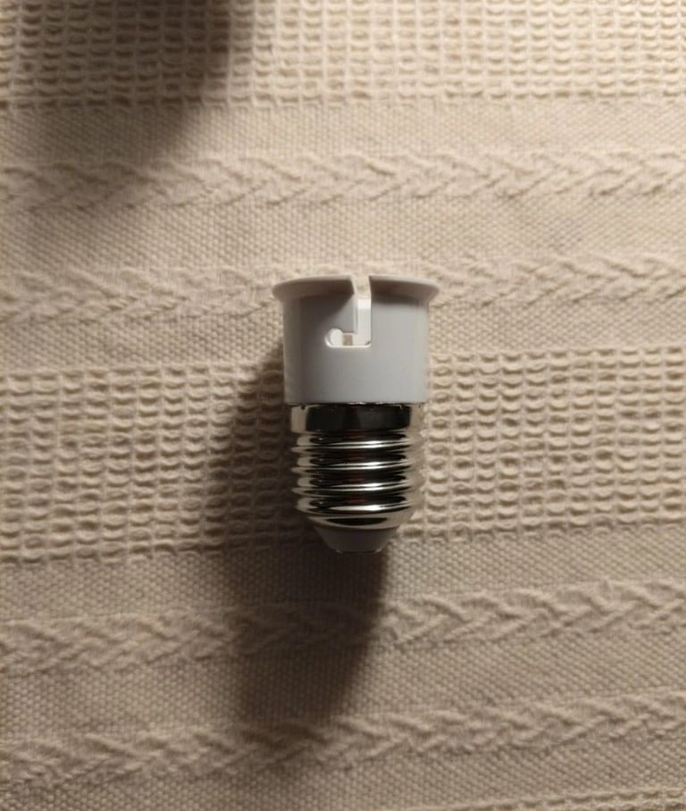 image for E27 To B22 Light Bulb Adaptor  (Screw-Bayonet) x15 