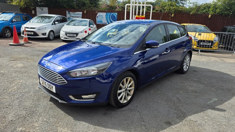 image for 2015 Ford Focus 1.0 EcoBoost 125 Titanium 5dr HATCHBACK Petrol Manual