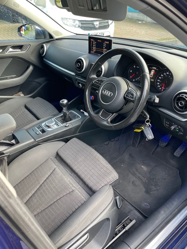 Audi A3 SPORT 2015 1.6 L TDI 110 SPORTBACK START/STOP 