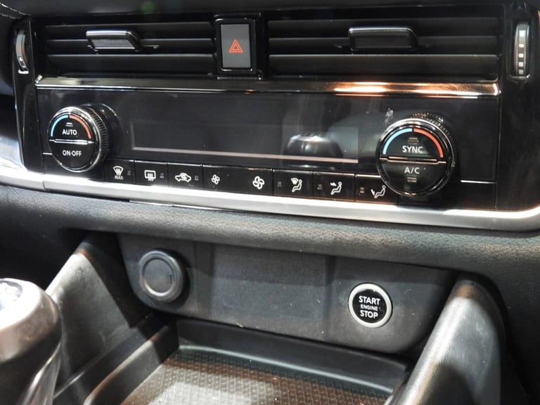2023 73 NISSAN QASHQAI 1.3 DIG-T MHEV N-CONNECTA SUV 5DR PETROL HYBRID MANUAL EU