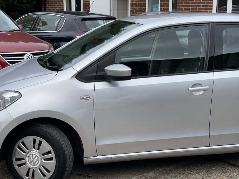 VOLKSWAGEN UP 1.0 Move up! 2016