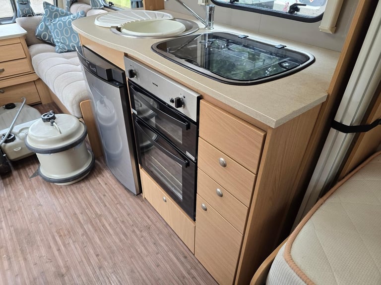 2014 Compass Corona 574 4 Berth Fixed Single Beds Caravan, Motor Mover