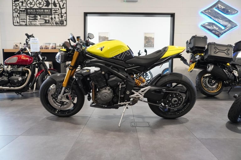 Triumph Speed Triple 1200 RX, 2025, Yellow with just 61miles