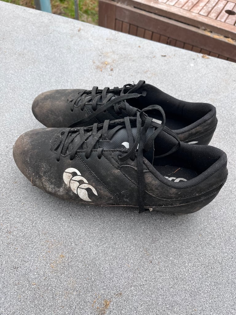 Canterbury phoenix rugby boots (U.K. 5.5)
